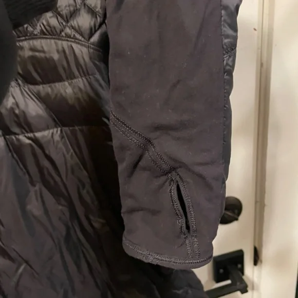 LULULEMON DOWN FOR A RUN PULLOVER - Picture 7 of 9